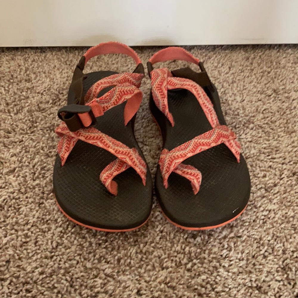 Women’s size W9 Chacos